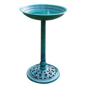 TRADTIONAL BIRD BATH