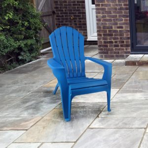 PLASTIC ARM CHAIR 3 COLOURS