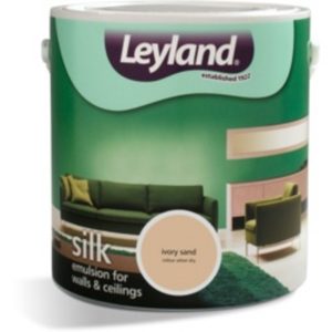 LEYLAND MATT 2.5 LITRES ALMOND CREAM